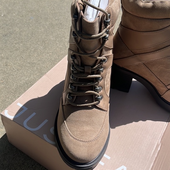 JUST FAB boots - Picture 8 of 9